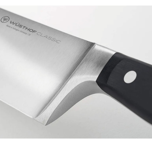 ❤️BUY 2 GET 1 FREE  Wusthof Classic Carving Knife, 9-inch (23 cm) - 4522-23 - Picture 4 of 8